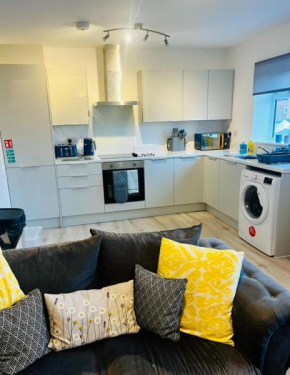 Chic Newly Built Apartment - Nottingham